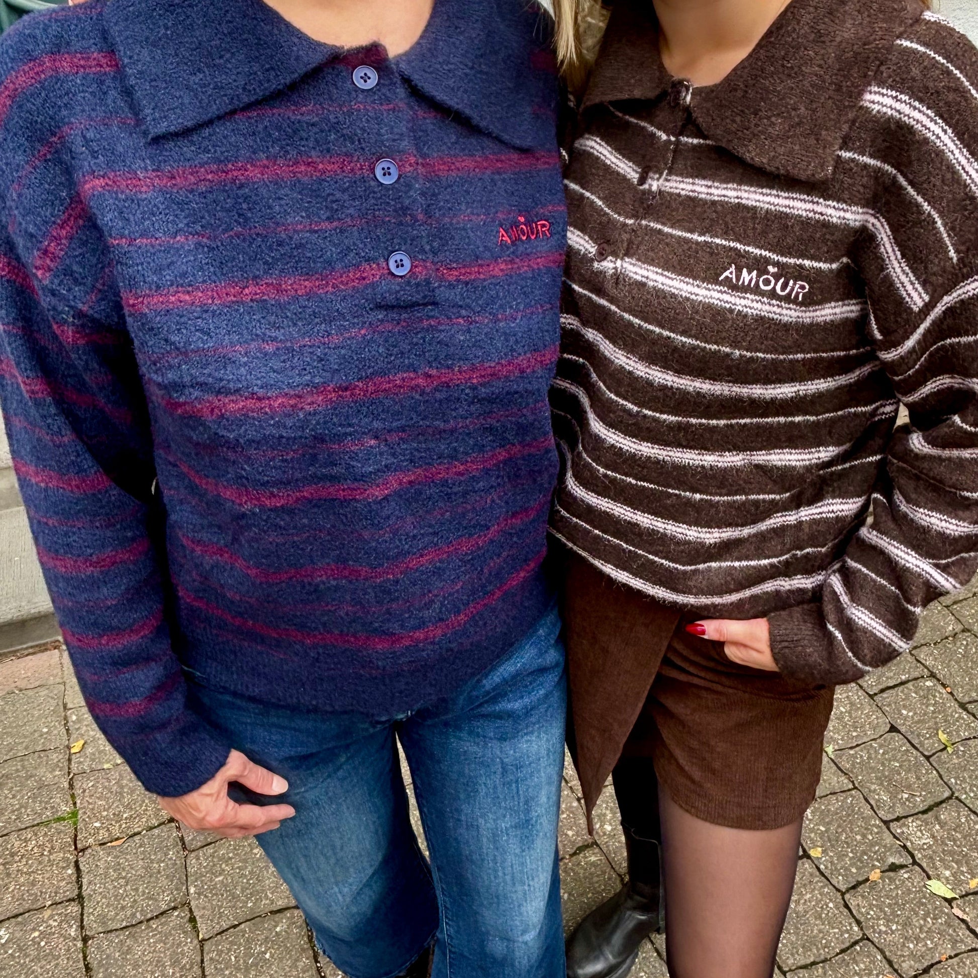 Gestreifter Polo-Pullover aus weicher Viskose in Braun-Bordeaux für Damen
