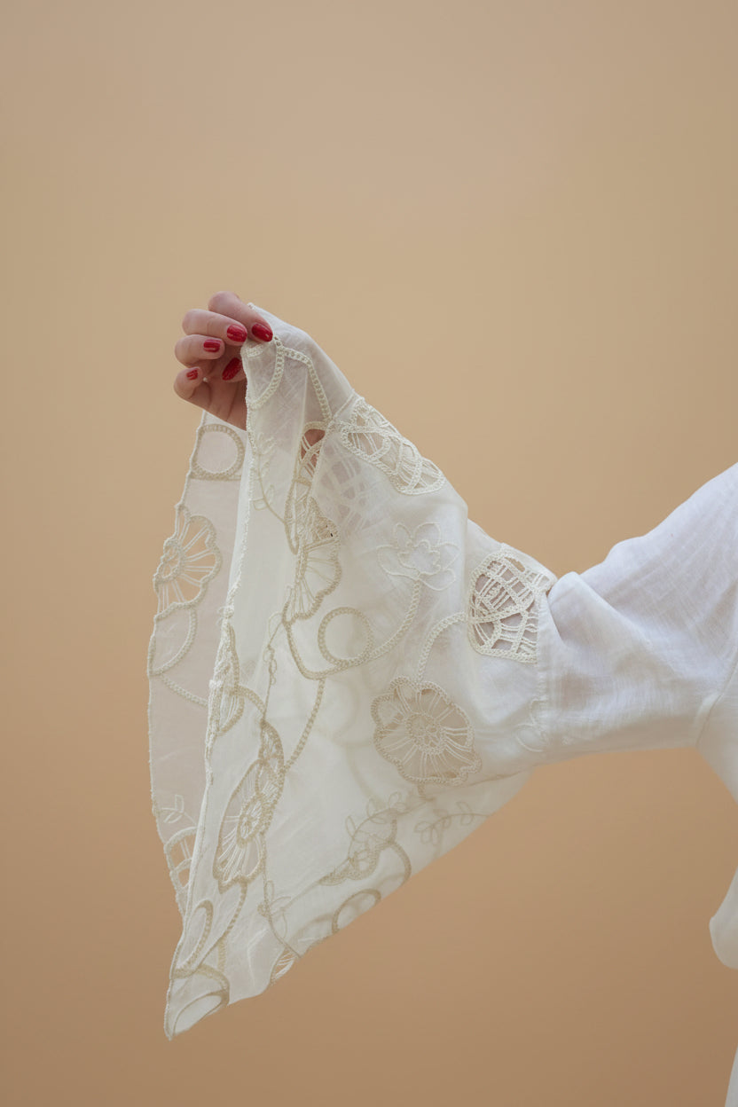 Broderie Romance